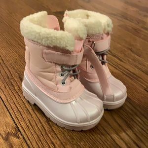 Snow boots toddler size 6